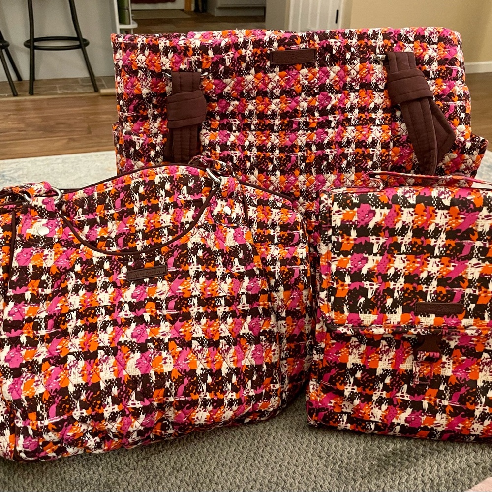 Vera Bradley Set - Tote bag, Small Tote Bag/Purse & Lunch Bag 10”H/8”W/4.5”D